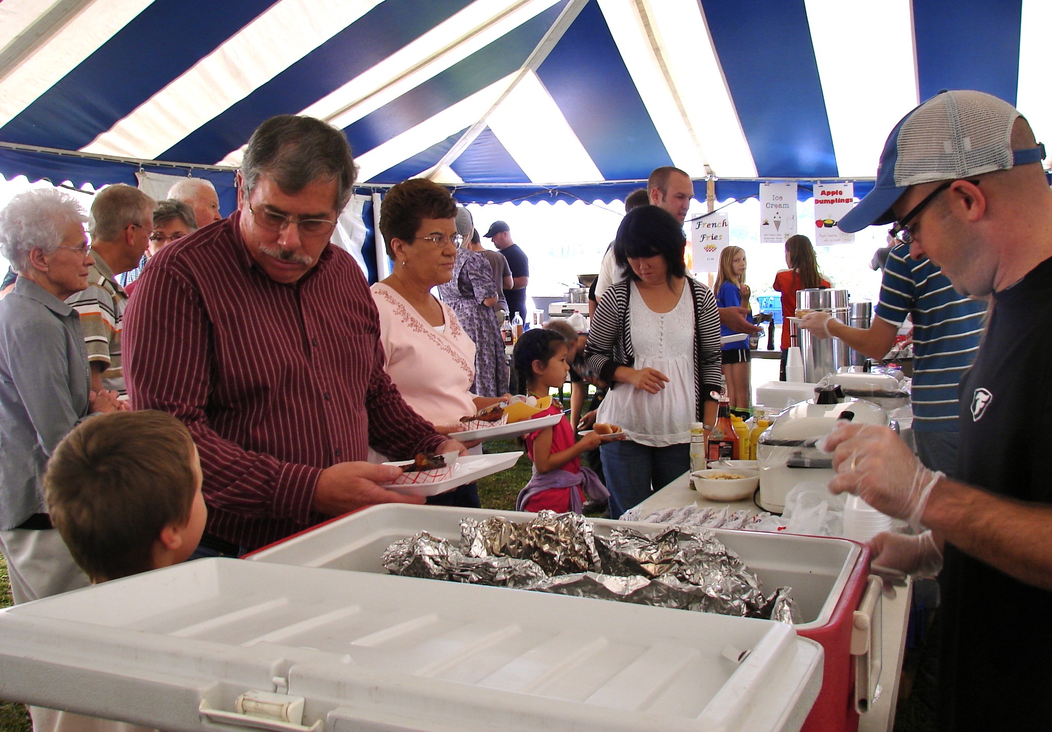HMS Auction 2011-food tent