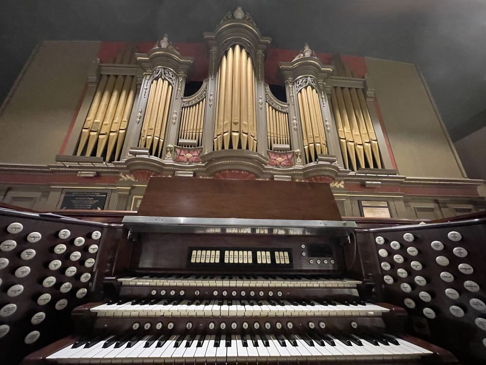 Memorial-Organ-2